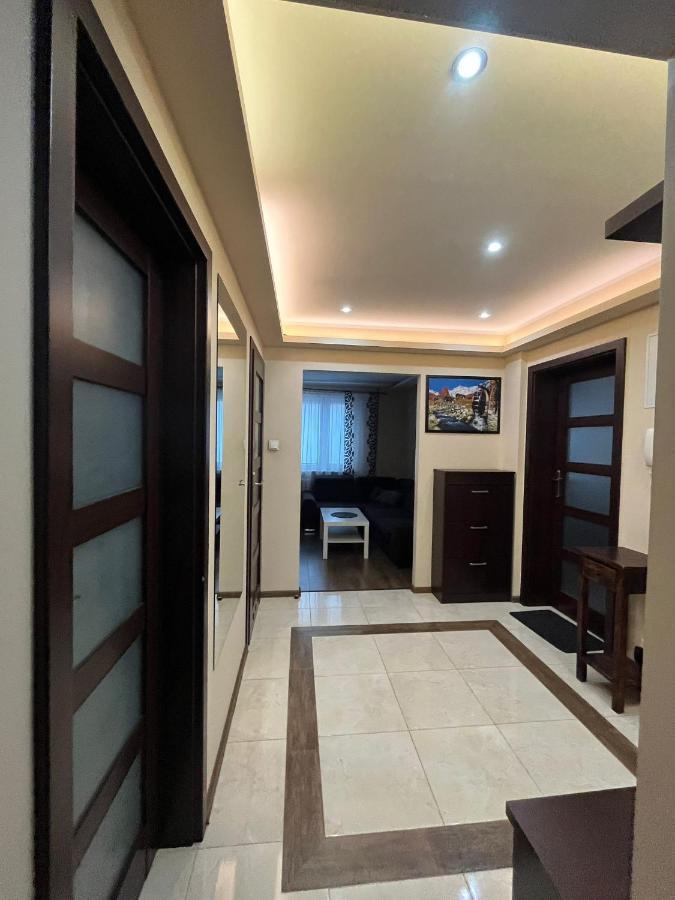 Luxury Apartaments Klimatyzacja 2 ราดอม ภายนอก รูปภาพ